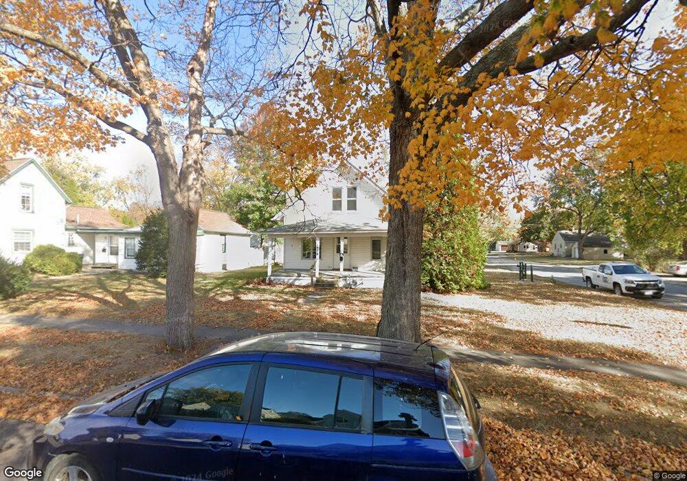 1424 Walnut St, Cedar Falls, IA 50613 - photo 1