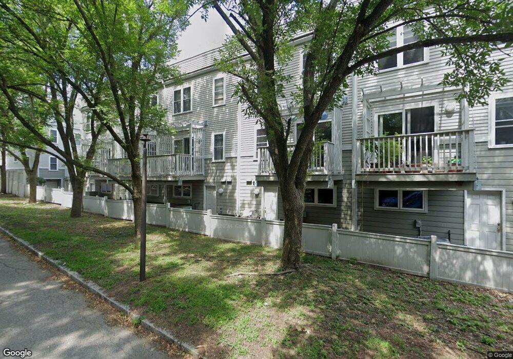 82 Summer St unit 7, Arlington, MA 02474 - photo 1