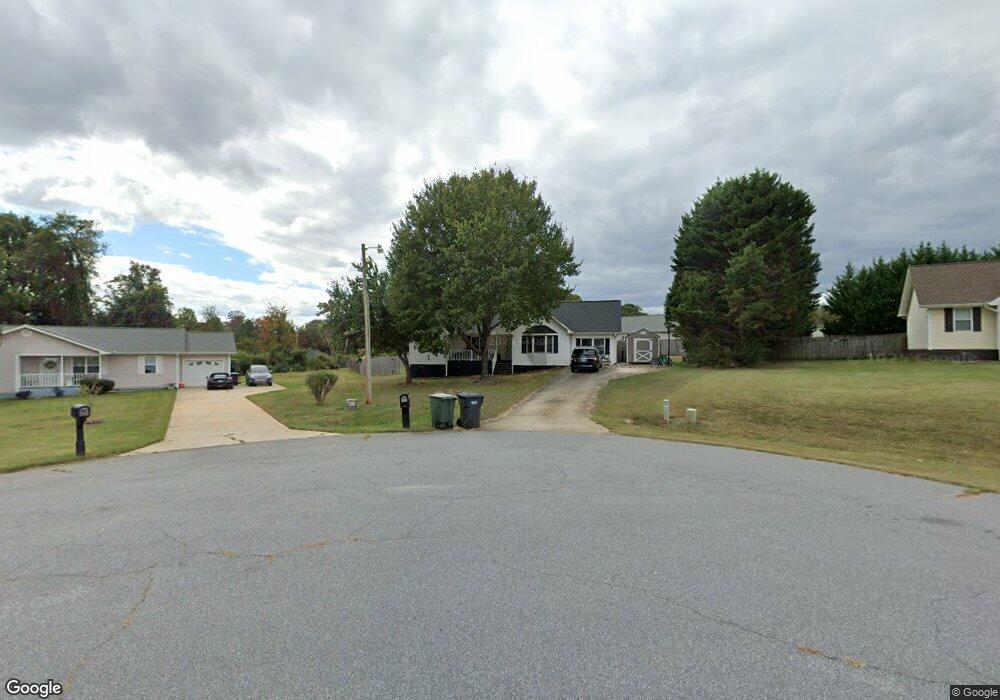 140 Hampton Glen Dr, Statesville, NC 28625 - photo 1