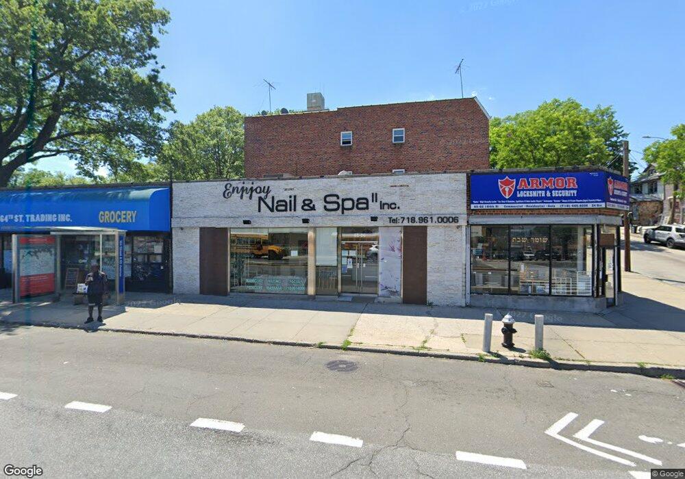 6504 164th St, Fresh Meadows, NY 11365 - photo 1