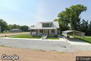 203 5th St, Glenvil, NE 68941