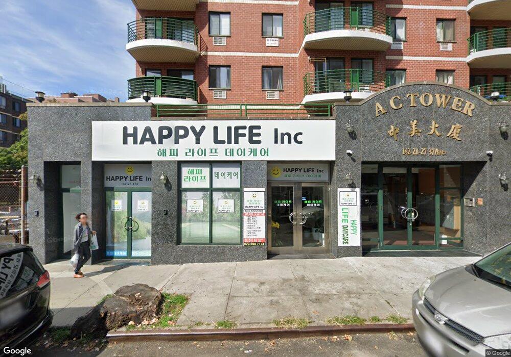 142-23 37 Ave unit 3, Flushing, NY 11354 - photo 1