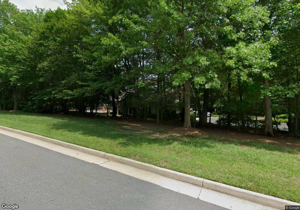 8275 Glen Eagles Ln, Fairfax Station, VA 22039 - photo 1