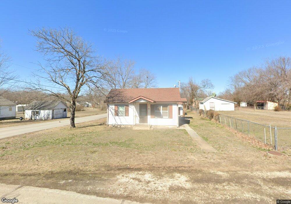 601 Locust St, Carl Junction, MO 64834 - photo 1