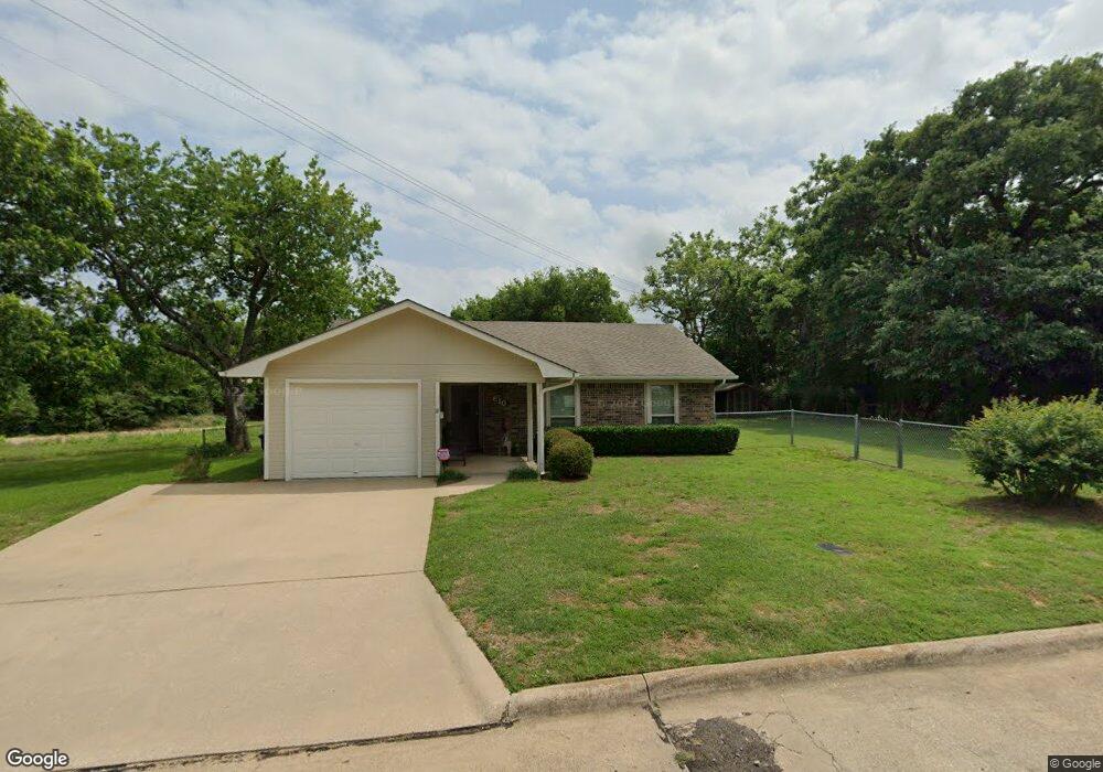 610 W Heron St, Denison, TX 75020 - photo 1