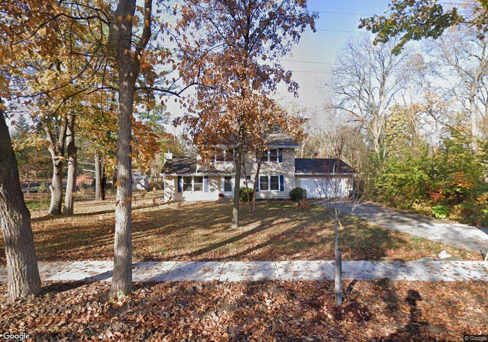 463 N Lapham Peak Rd, Delafield, WI 53018 - photo 1