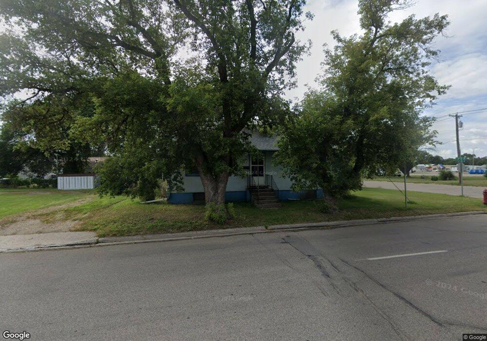 1102 12th Ave SE, Jamestown, ND 58401 - photo 1