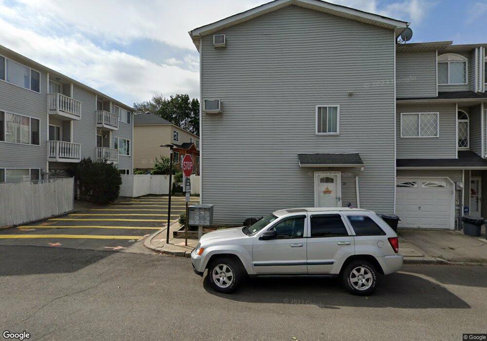 24 Simmons Ln, Staten Island, NY 10314 - photo 1