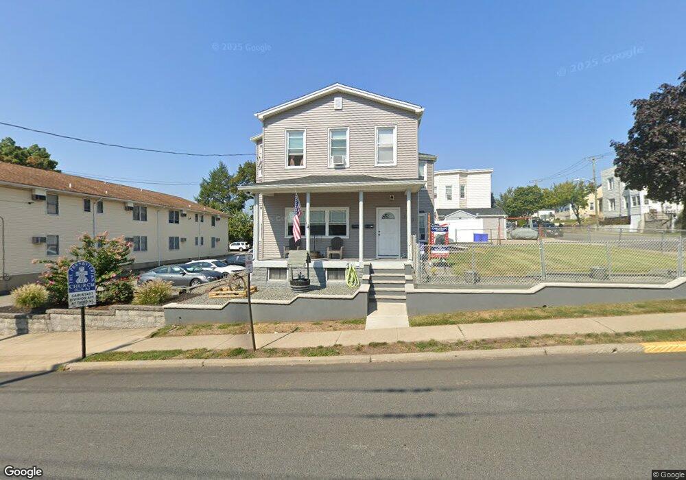 520 Hackensack St, Carlstadt, NJ 07072 - photo 1