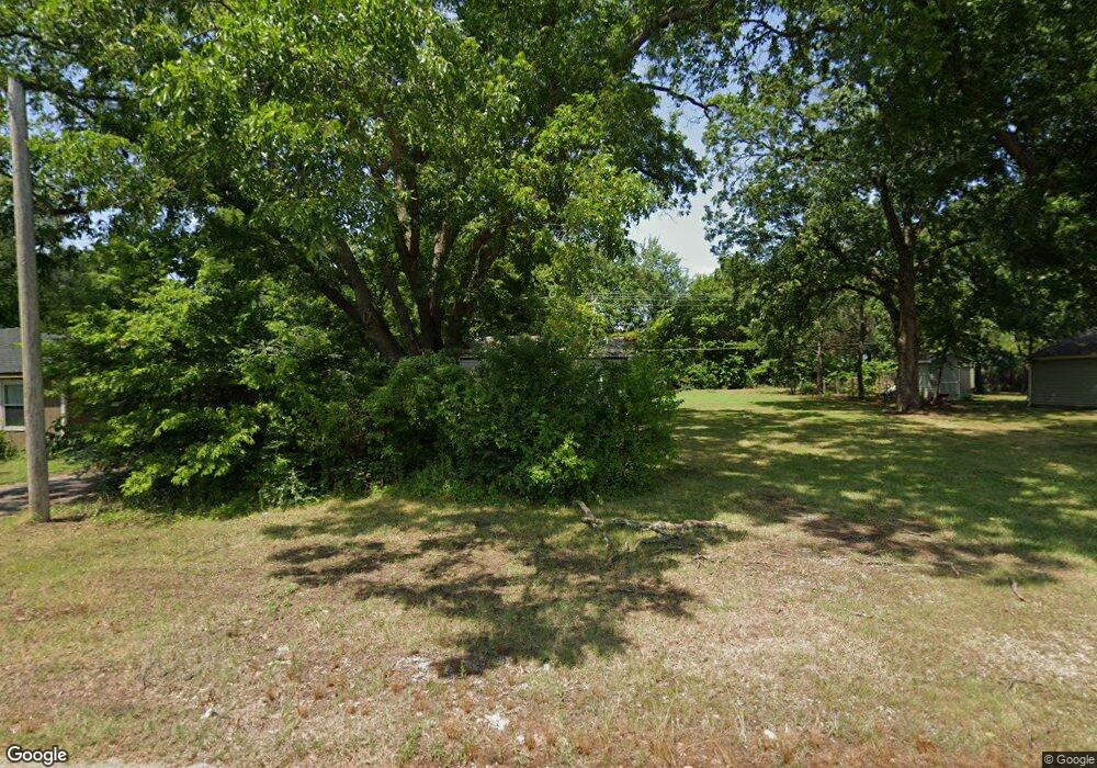 717 S Normal Ave, Claremore, OK 74017 - photo 1