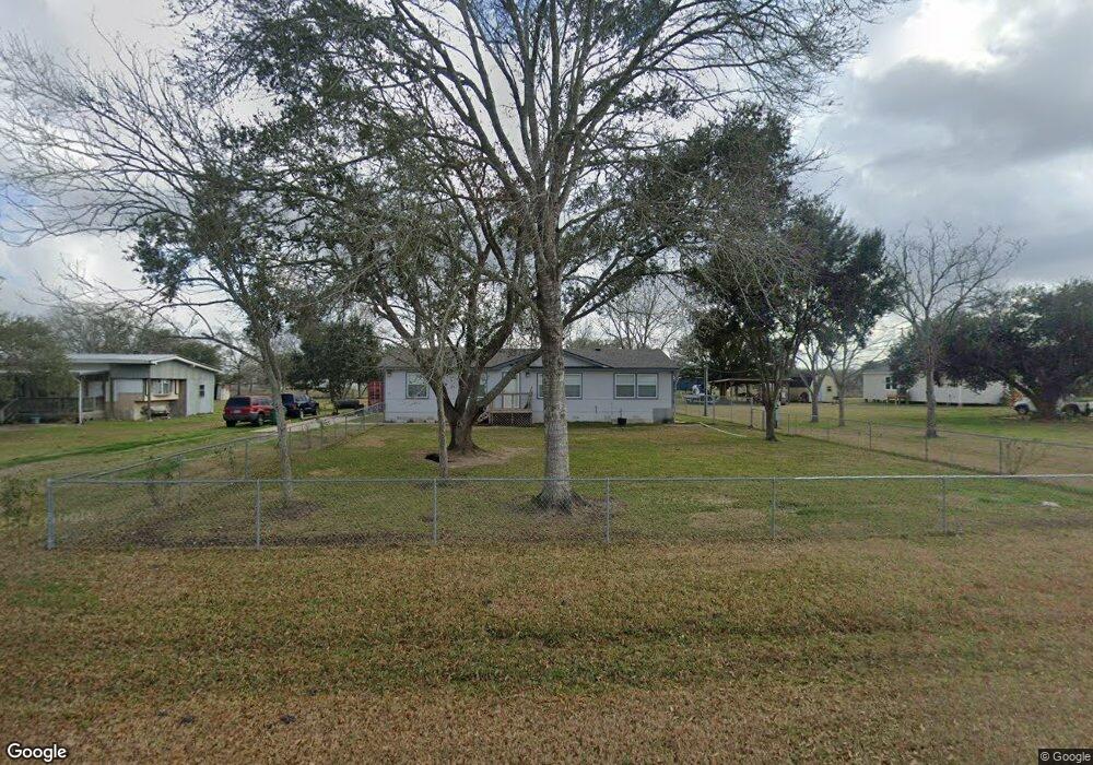 8803 Crestview Dr, Manvel, TX 77578 - photo 1