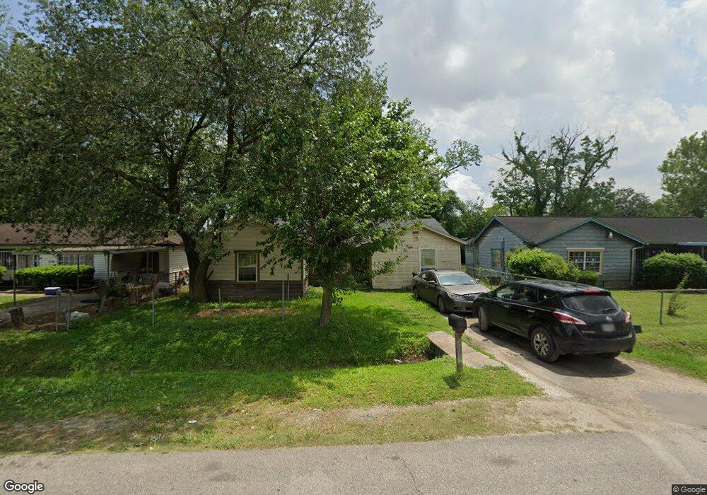 7610 S Hall St, Houston, TX 77028 - photo 1