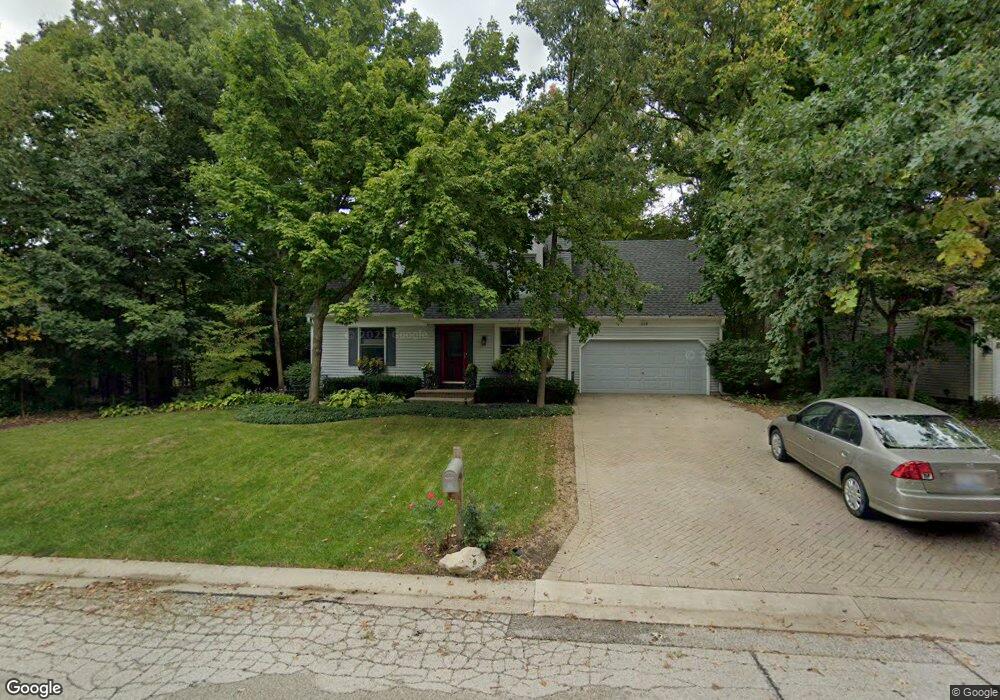 628 Sylvan Place unit 5, Batavia, IL 60510 - photo 1