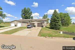 1002 Divide St, Hazen, ND 58545