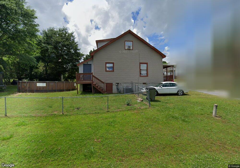 420 Parker St, Walhalla, SC 29691 - photo 1