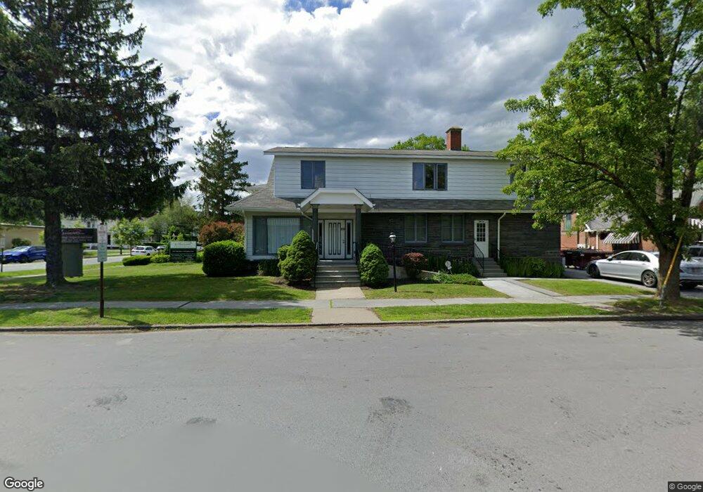 303 W Harford St, Milford, PA 18337 - photo 1