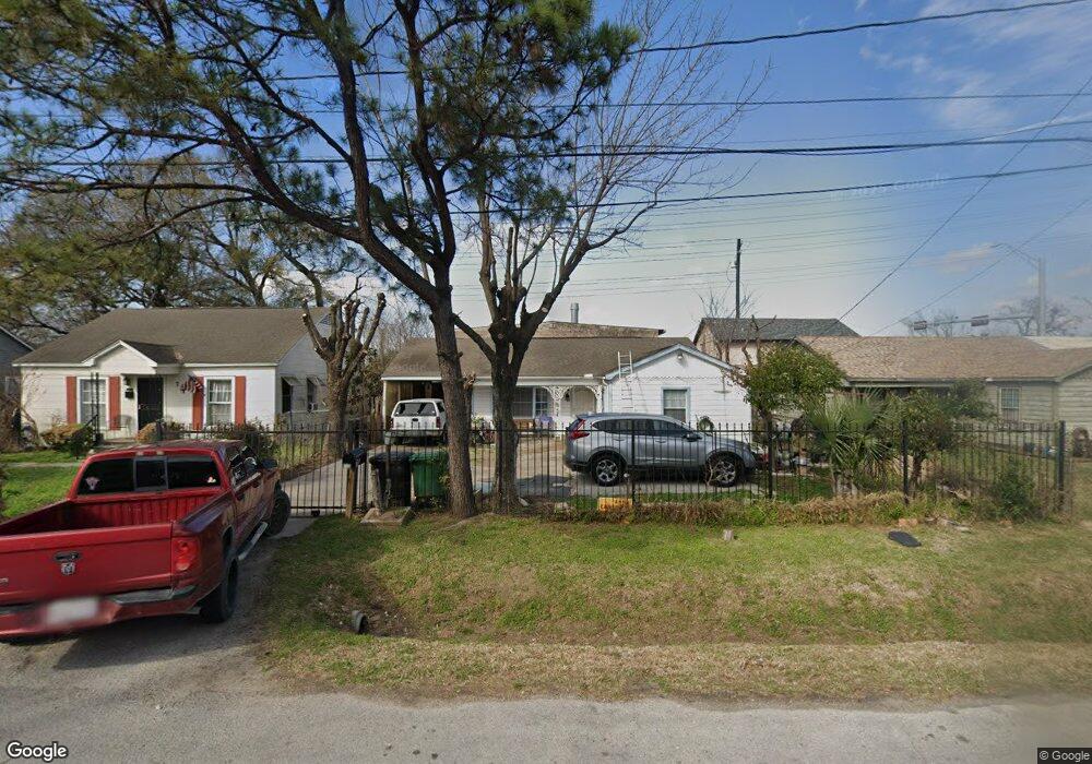 715 Frisco St unit 1, Houston, TX 77022 - photo 1