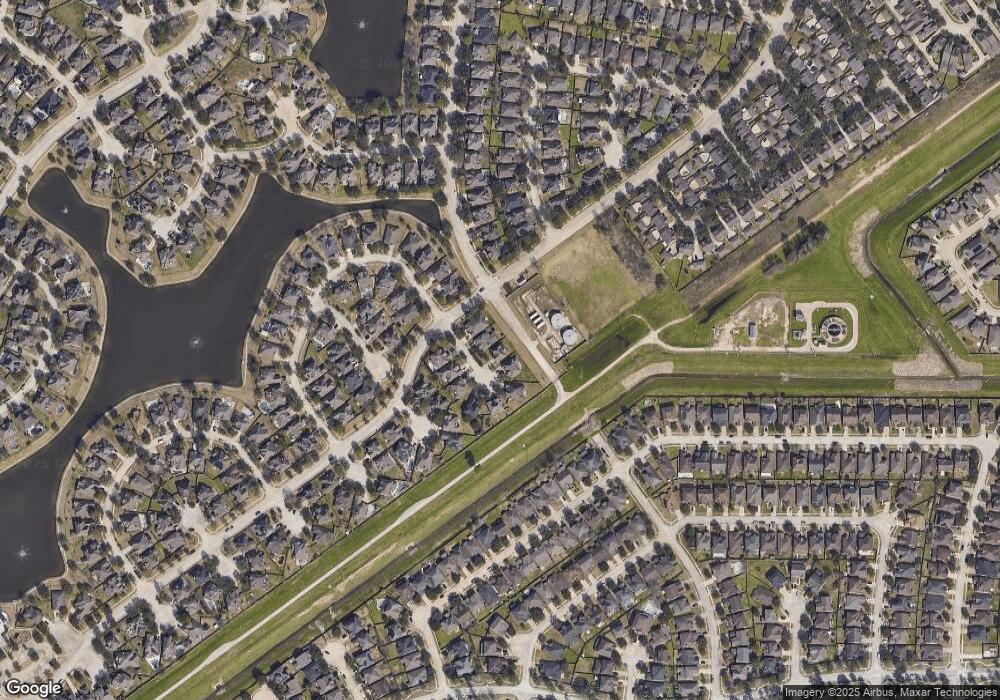 29710 N Legends Village Ln, Spring, TX 77386 - photo 1