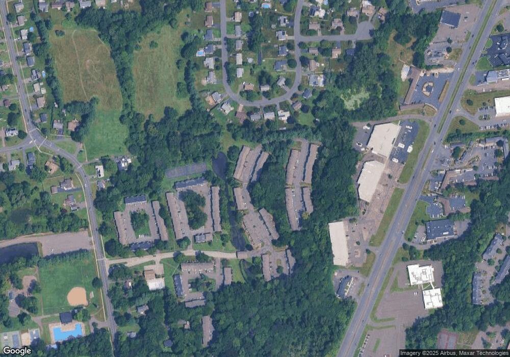 543 Churchill Dr, Newington, CT 06111 - photo 1