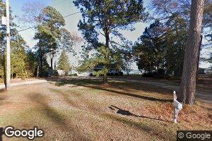 903 Clark Point Dr, White Stone, VA 22578