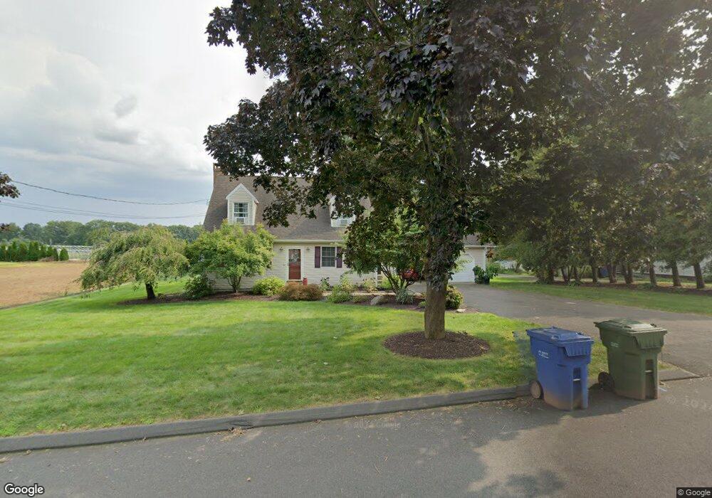 20 Edgewood St, Cromwell, CT 06416 - photo 1