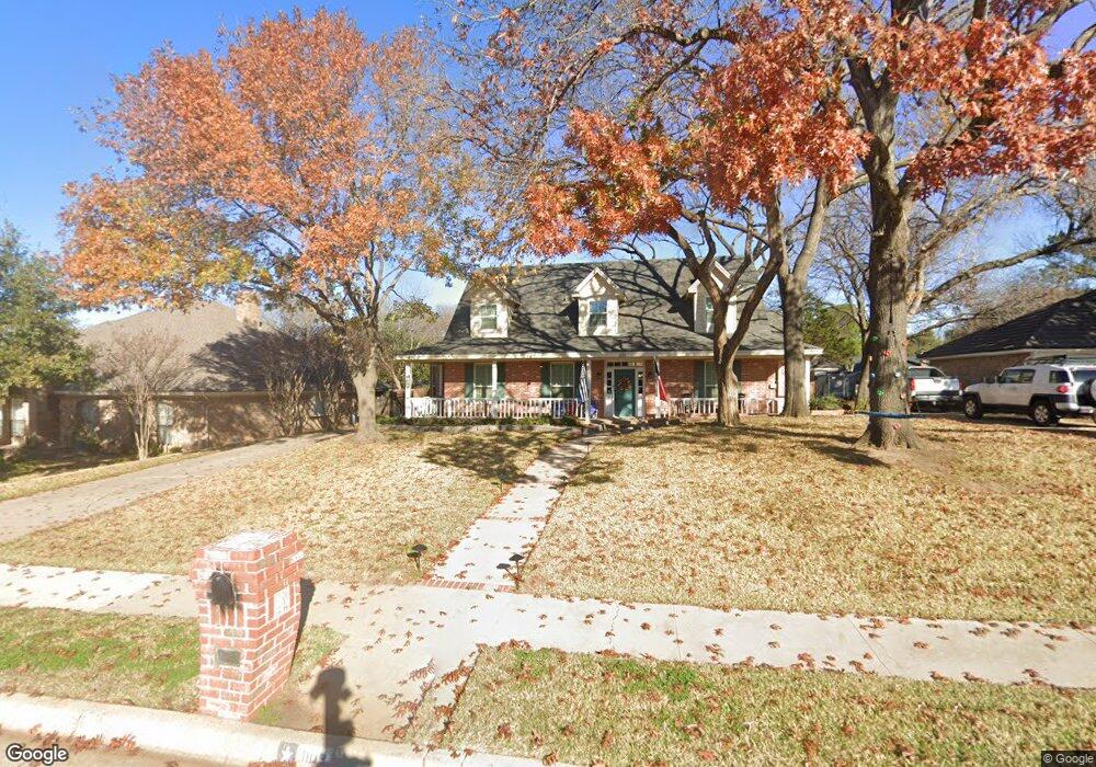 1813 Coventry Dr, Bedford, TX 76021 - photo 1