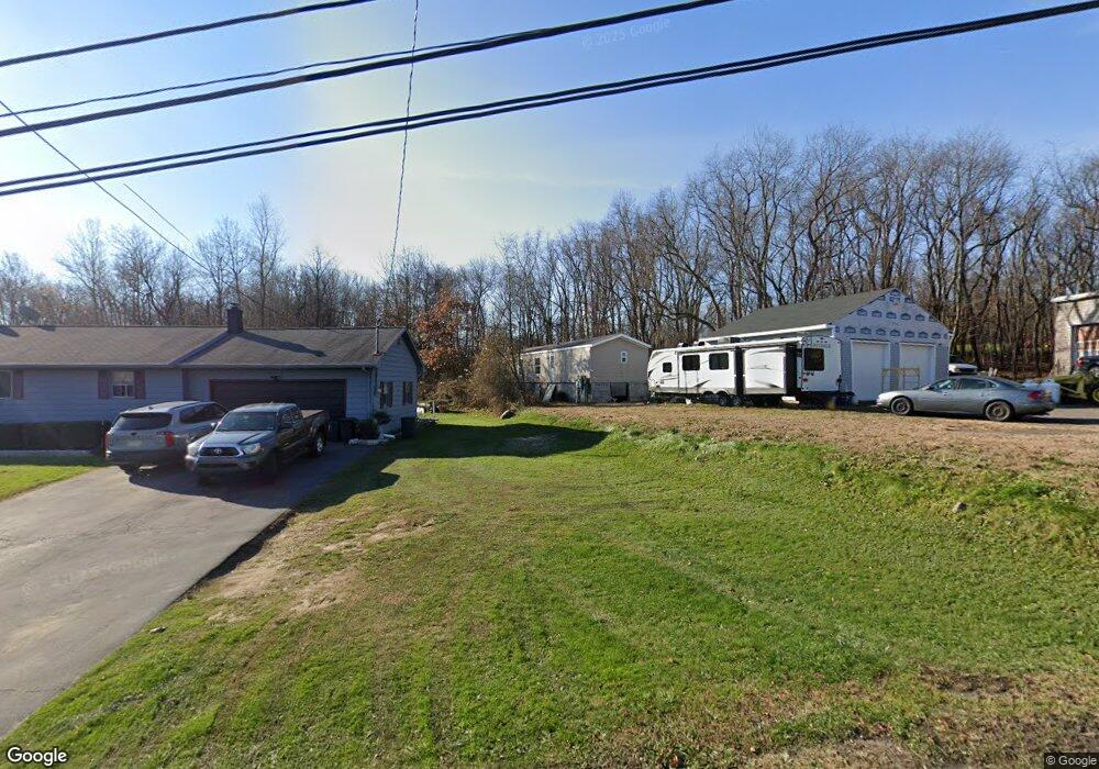 639 Oak St, Taylor, PA 18517 - photo 1