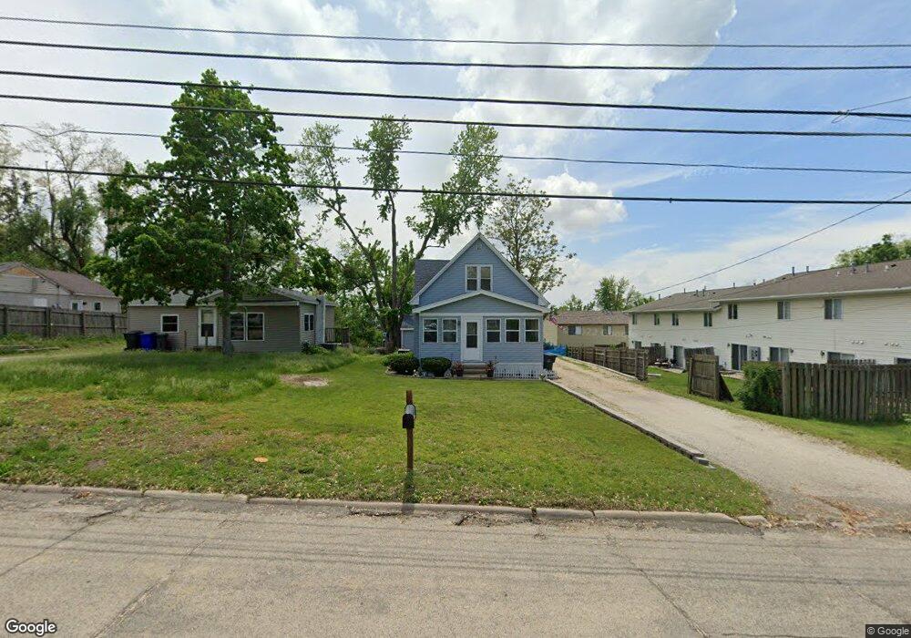 415 28th Ave SW, Cedar Rapids, IA 52404 - photo 1