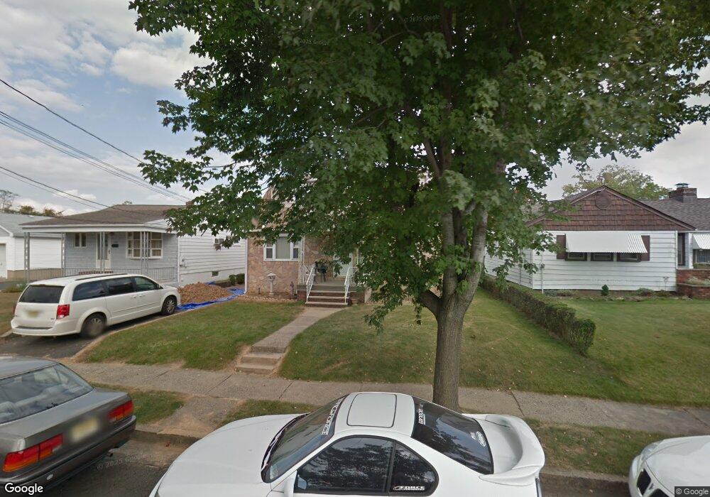 320 Kings Ct, Bound Brook, NJ 08805 - photo 1