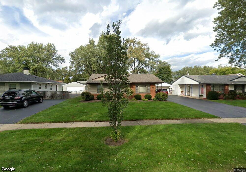 2208 Kingfisher Ln, Rolling Meadows, IL 60008 - photo 1