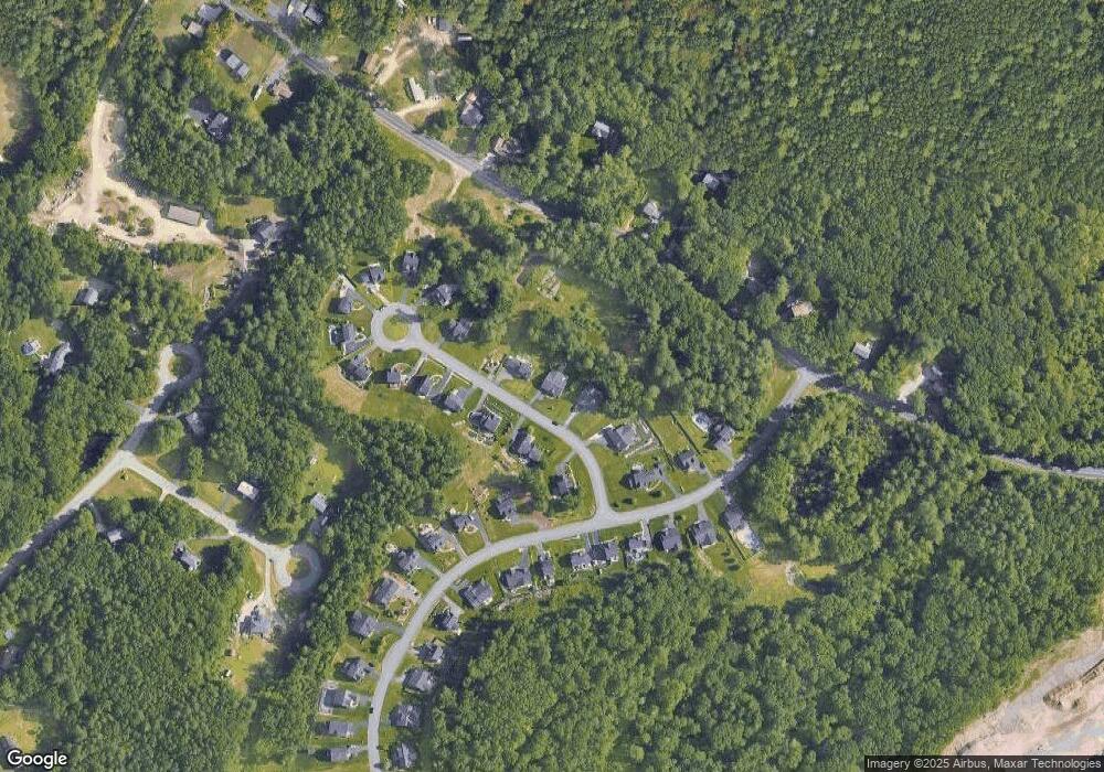 8 Iris Ln, Londonderry, NH 03053 - photo 1