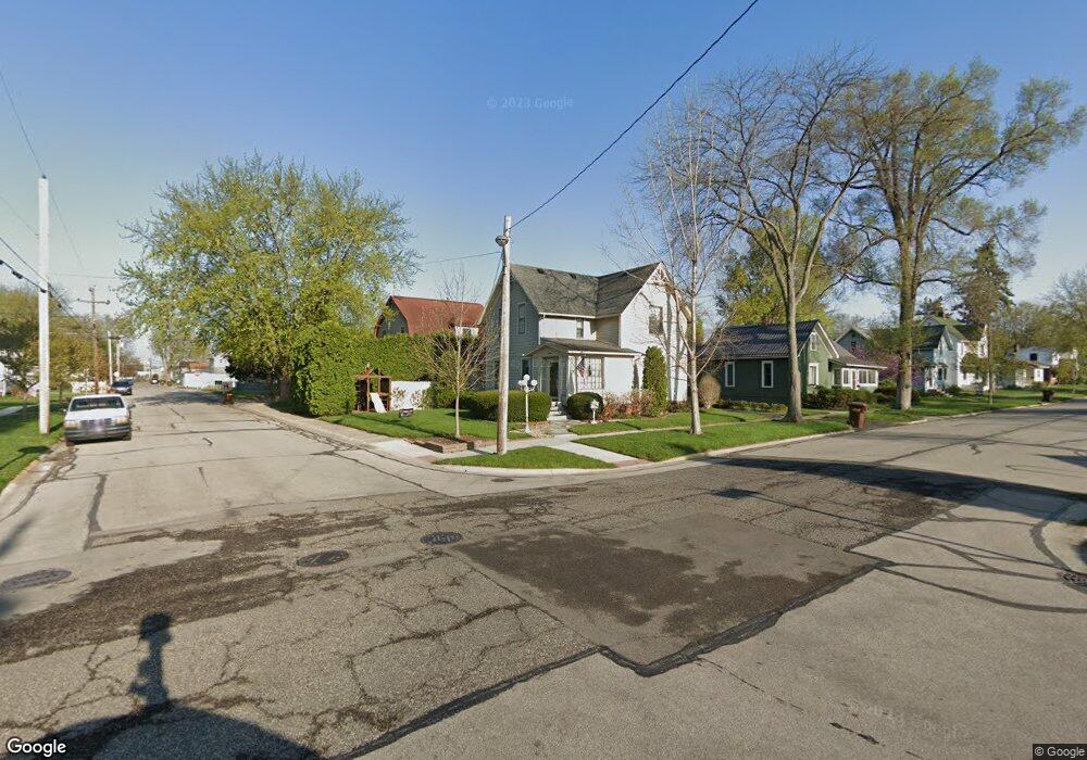 703 N Jackson St, Auburn, IN 46706 - photo 1