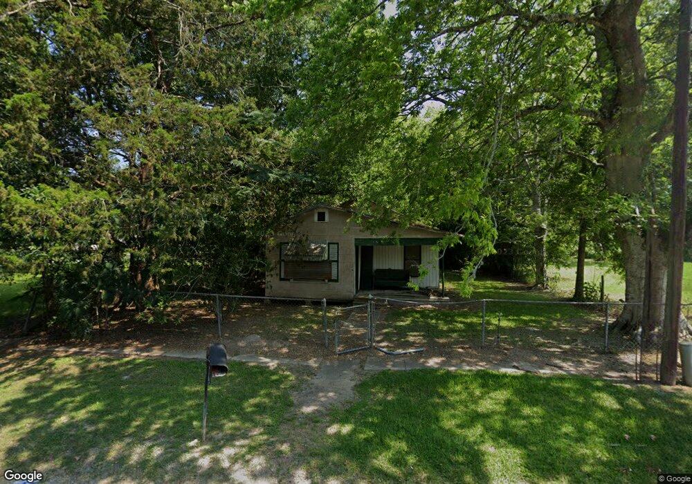 1208 W North Railroad Ave, Welsh, LA 70591 - photo 1