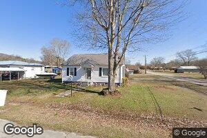 612 Nebraska Ave, Stevenson, AL 35772