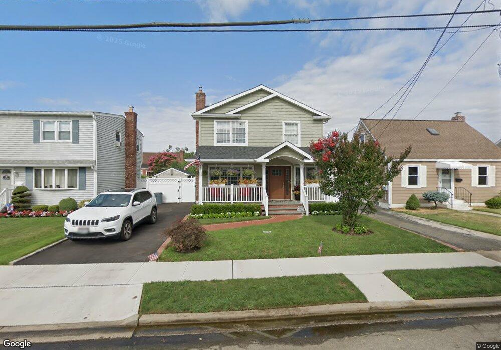 156 Kruze St, Franklin Square, NY 11010 - photo 1