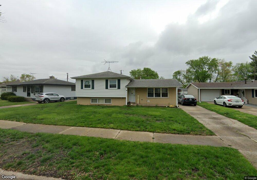 9337 Forrest Dr, Highland, IN 46322 - photo 1