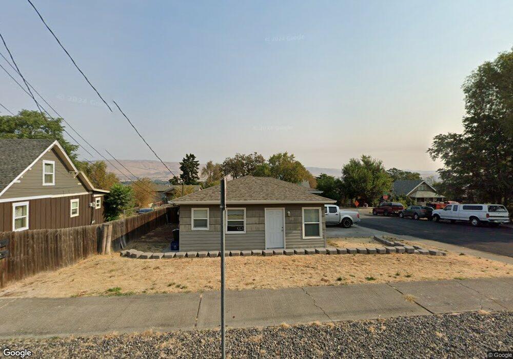 315 E 14th St, the Dalles, OR 97058 - photo 1