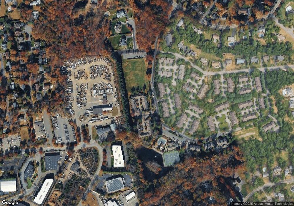 165 Dickinson Ln, Mahwah, NJ 07430 - photo 1