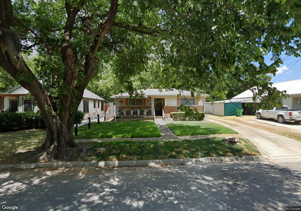 1629 Roy St, Gainesville, TX 76240 - photo 1