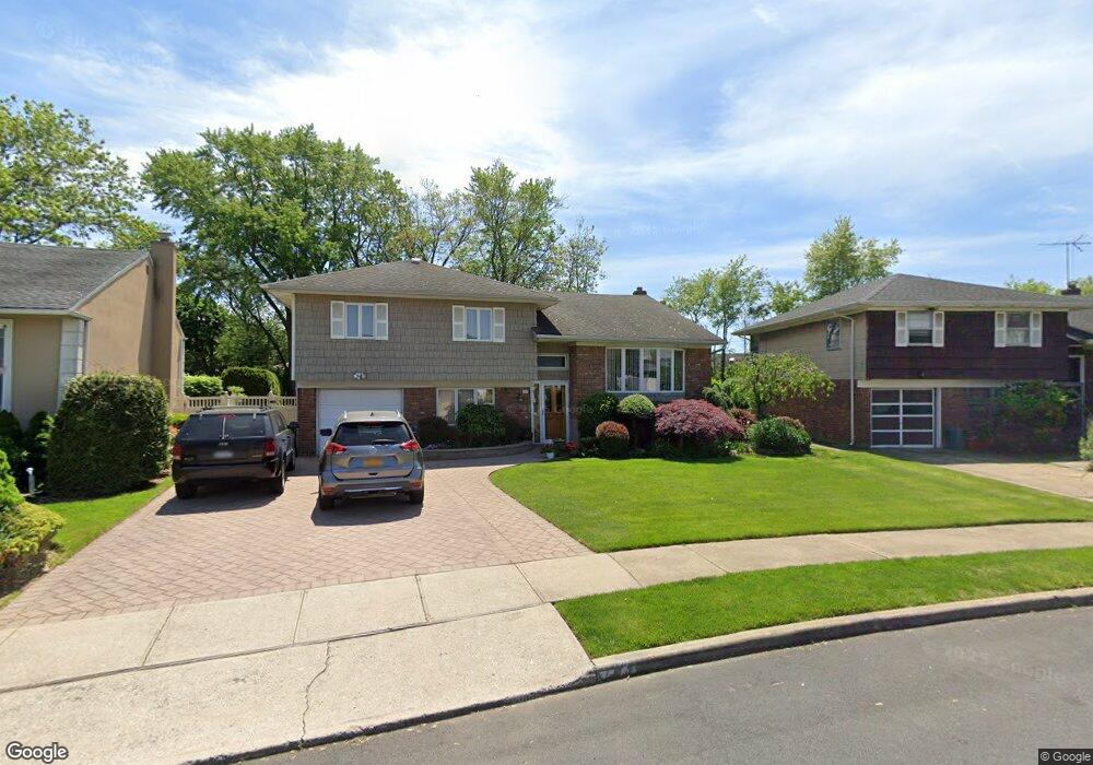 743 Princeton Rd, Franklin Square, NY 11010 - photo 1