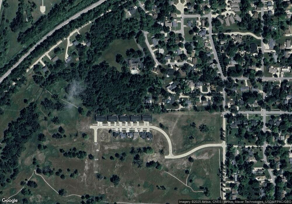 14 Larchwood Ct, Newton, IA 50208 - photo 1