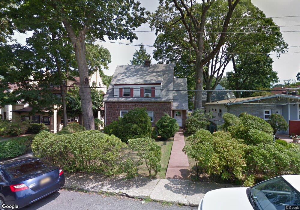 22 Lattin Dr, Yonkers, NY 10705 - photo 1