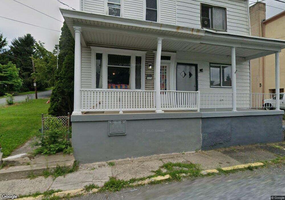 213 Market St, Cumbola, PA 17930 - photo 1