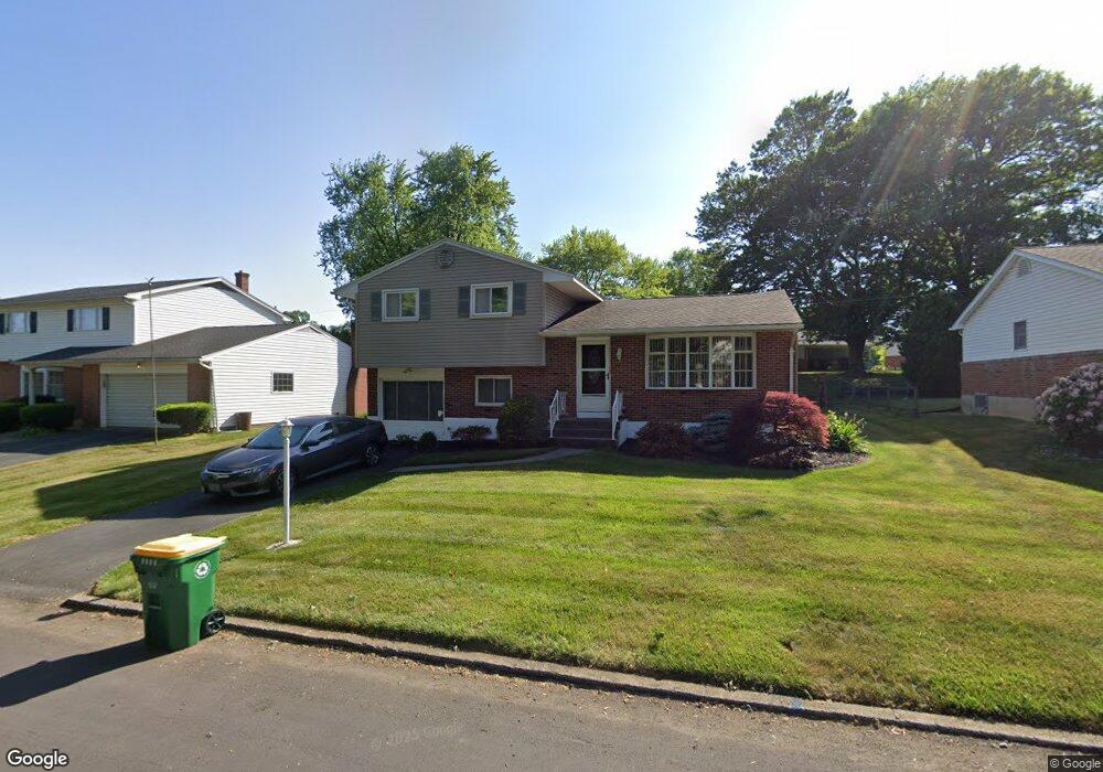 1312 Butternut Ln, Macungie, PA 18062 - photo 1