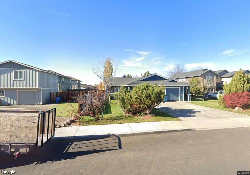 1439 NE 7th St, Redmond, OR 97756 - photo 1