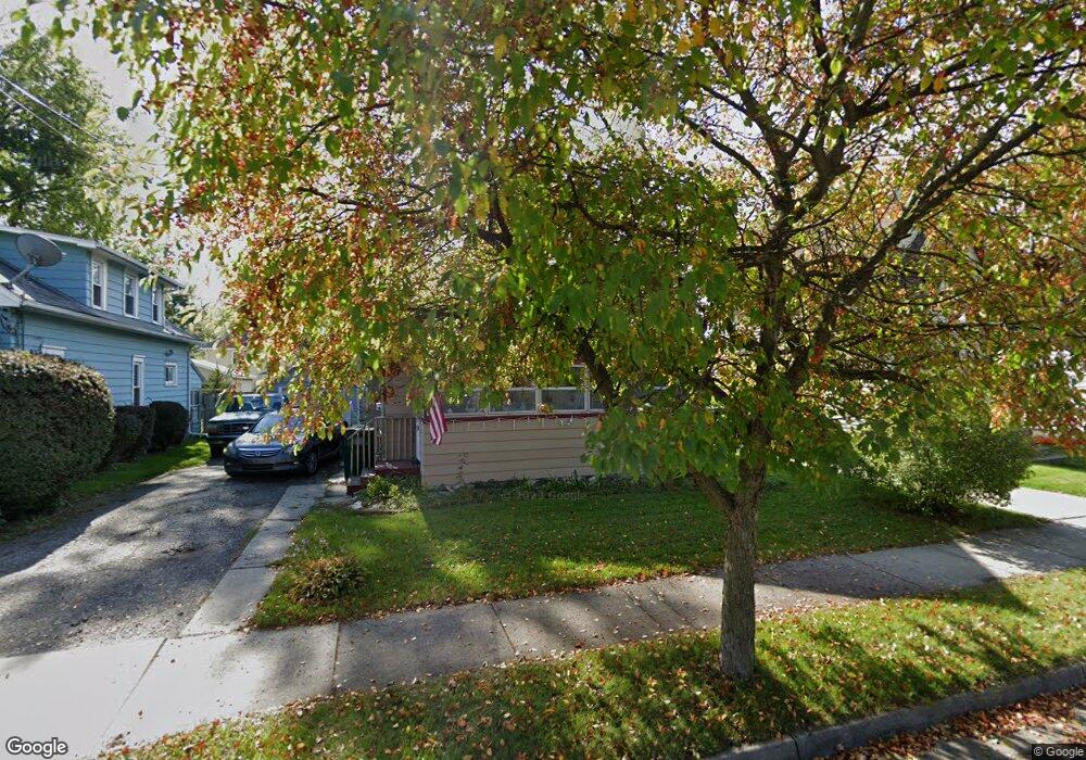 819 Lenore Ave, Lansing, MI 48910 - photo 1