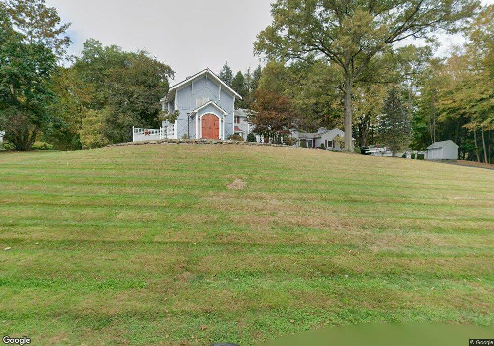 5 Orchard Cir, Suffern, NY 10901 - photo 1