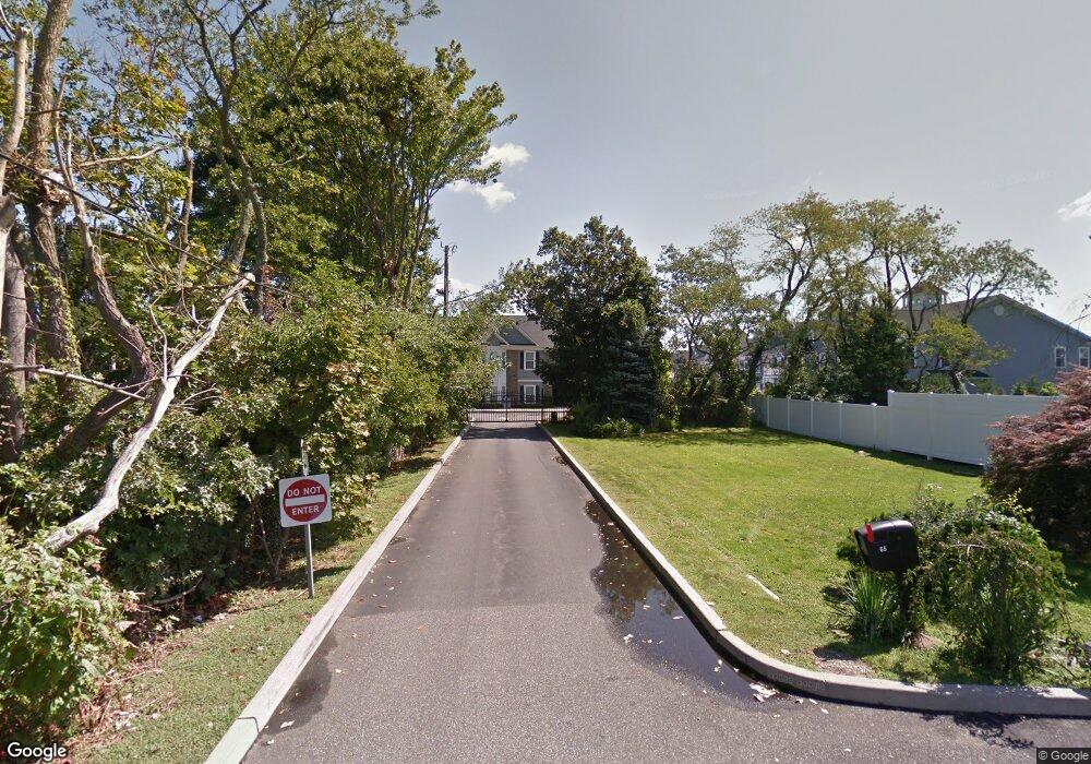 14 Nicole Ct, Copiague, NY 11726 - photo 1