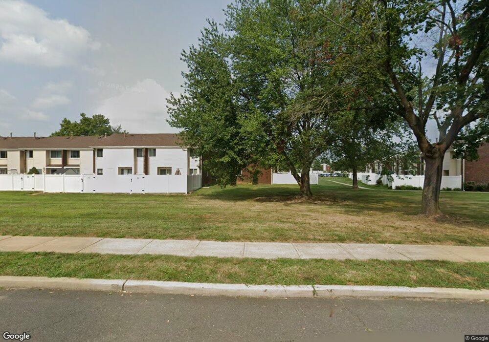 E7 Lincoln Ln unit E7, Dayton, NJ 08810 - photo 1