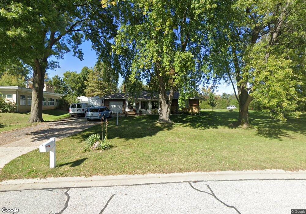 17 Lakeshore Ln, Collinsville, IL 62234 - photo 1